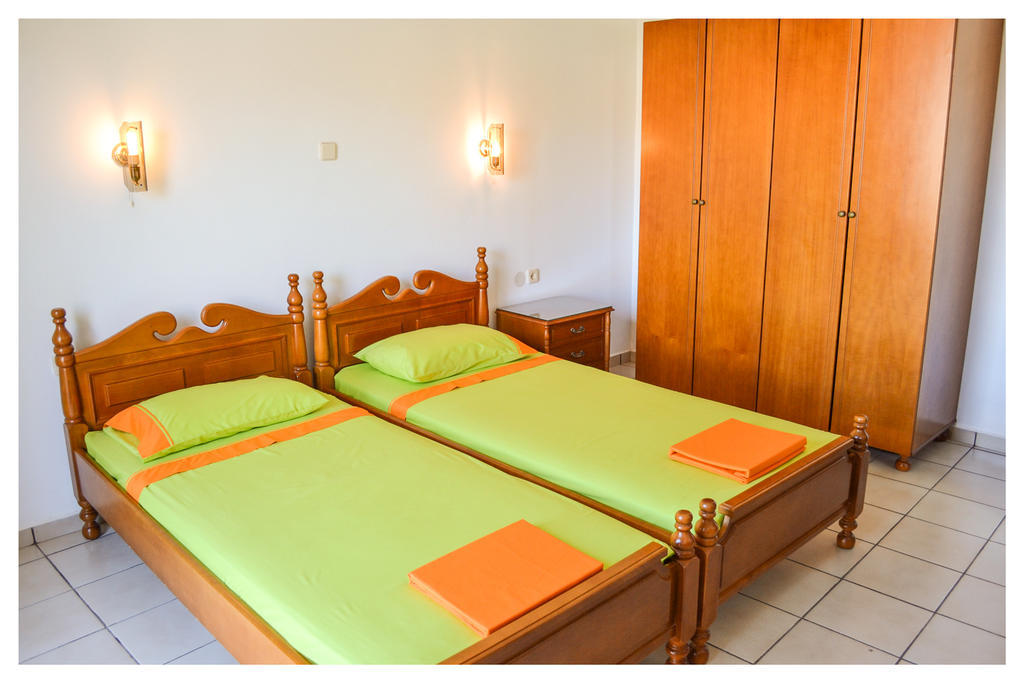 Ferienwohnung Blue Sky Frý Zimmer foto